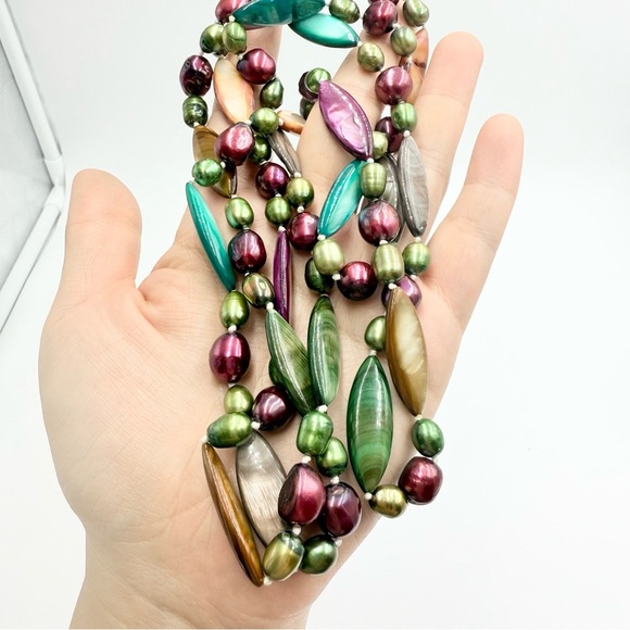 Sally C Treasures SX 925 Dyed Multicoloured Pearls & Mother of Pearl Necklace - Picture 4 of 10